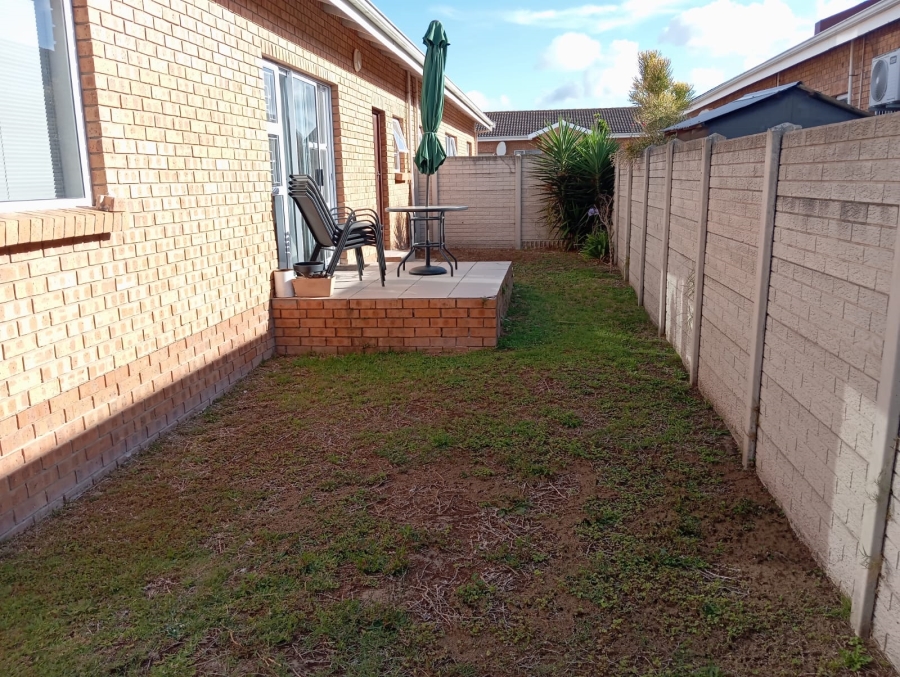2 Bedroom Property for Sale in Kabega Park Eastern Cape